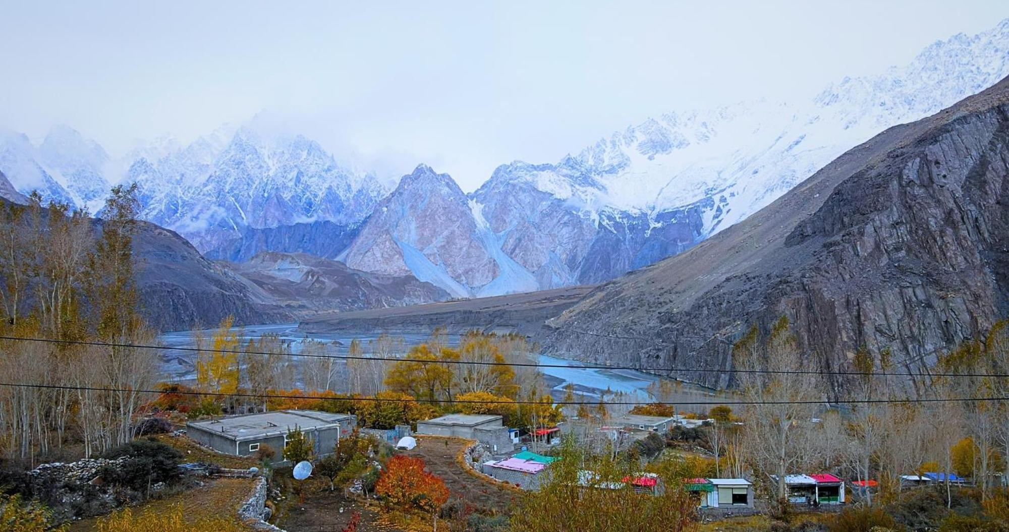 Apex Hotels And Resorts Leyurt Hussaini Karimabad  Exterior foto