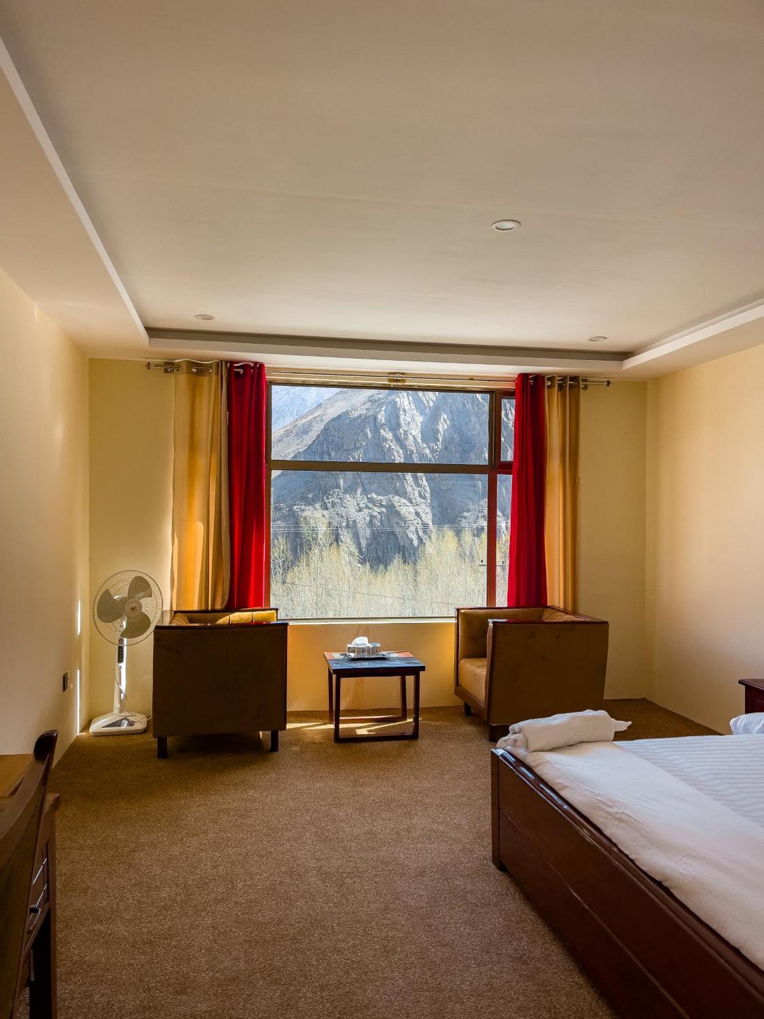 Apex Hotels And Resorts Hussaini Karimabad  Exterior foto